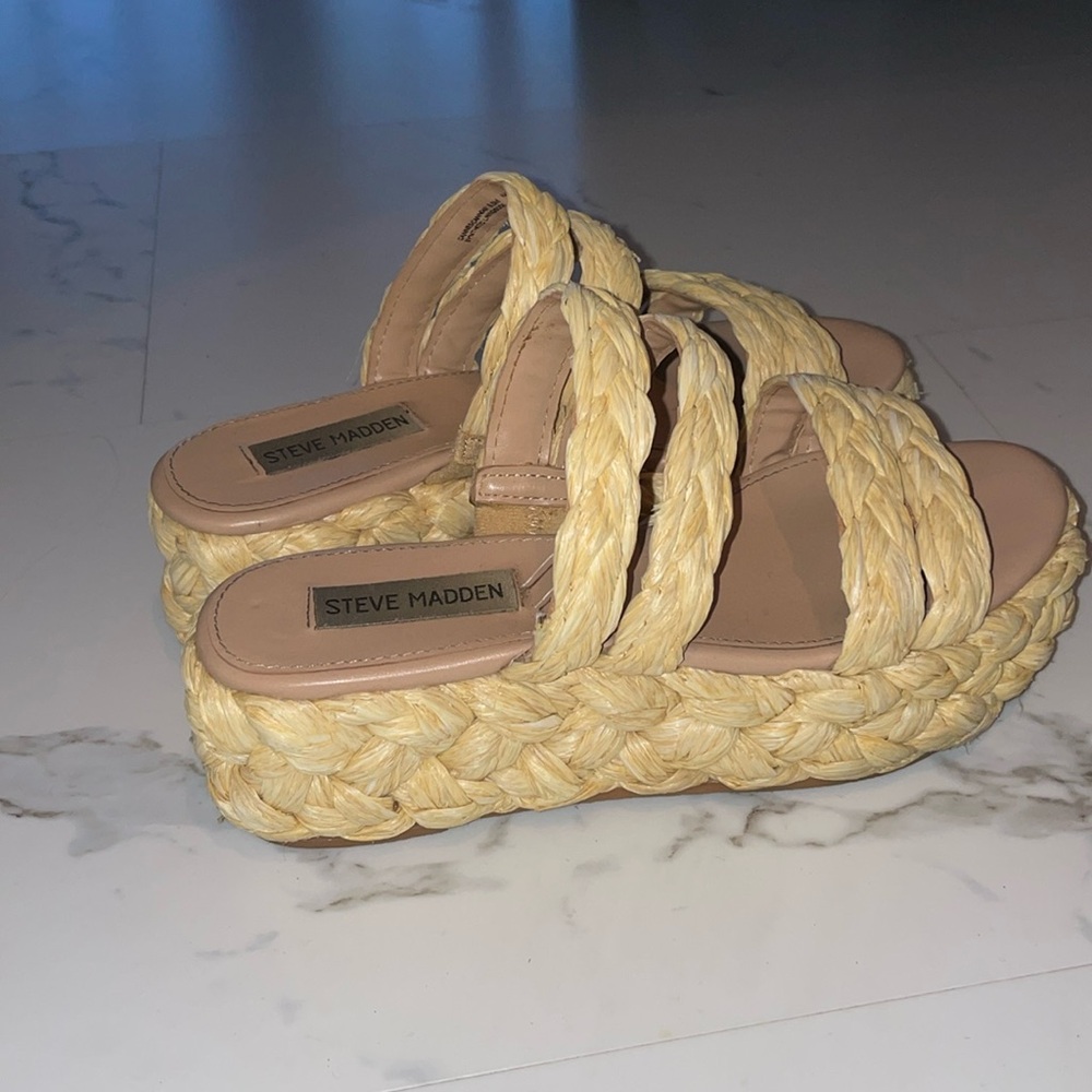 Steve Madden Yellow Braided Platform Sandals - Picture 2 of 4